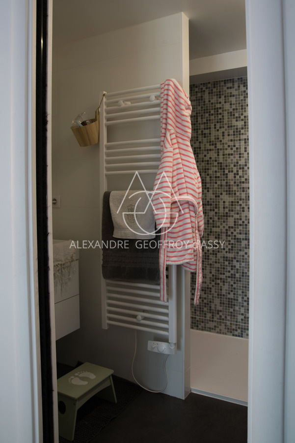 Appartement parisien d'exception – Charme de l'ancien & modernité élégante dans le 9ème.