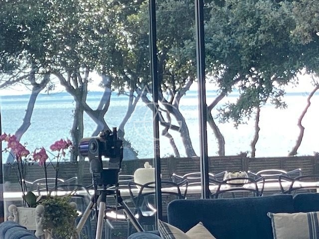Exceptionnel à proximité de Royan. Villa avec une vue panoramique sur la mer.