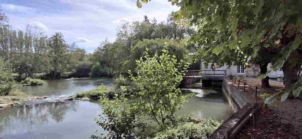 Proche Amboise Moulin du XVI eme à 20 min the Tours